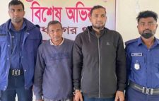 মধ্যনগরে যুবলীগ-কৃষকলীগের দুই নেতা গ্রেফতার