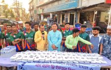 বন্ধুমহল রক্তদান ও মানবকল্যাণ সোসাইটির উদ্যোগে ইফতার বিতরণ ও দোয়া মাহফিল অনুষ্ঠিত