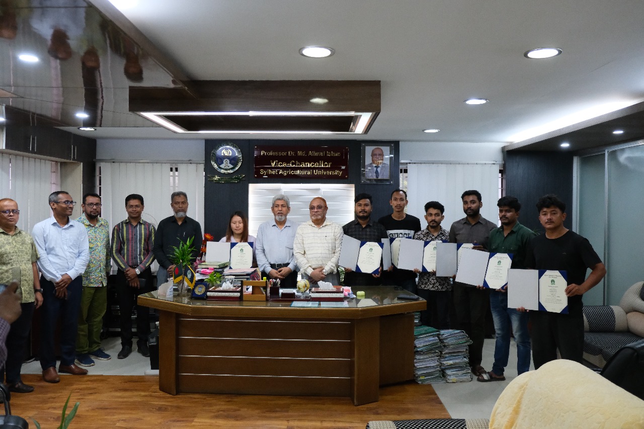 বিদেশি শিক্ষার্থীরা নিজ নিজ দেশে কর্মক্ষেত্রে মেধার স্বাক্ষর রাখছে –সিকৃবি ভিসি