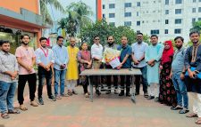 কানাডা প্রবাসী নাহিদ আহমদকে আরবান কমিউনিটি ভলান্টিয়ার্স সিলেটের পক্ষ থেকে সংবর্ধনা প্রদান
