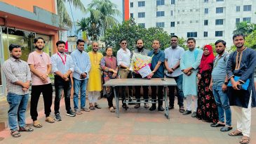 কানাডা প্রবাসী নাহিদ আহমদকে আরবান কমিউনিটি ভলান্টিয়ার্স সিলেটের পক্ষ থেকে সংবর্ধনা প্রদান