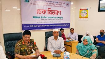 সিলেটে জটিল রোগে আক্রান্ত ১০০ রোগীর মাঝে চিকিৎসা সহায়তা হিসেবে ৫০ হাজার টাকা করে চেক বিতরণ