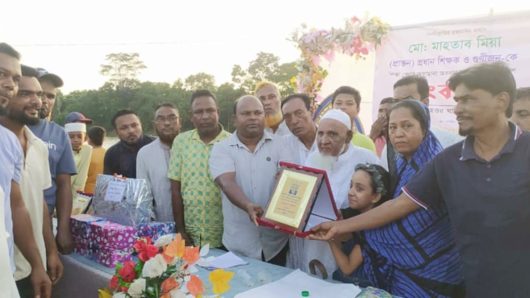 ঘাসিটুলা সরকারি প্রাথমিক বিদ‍্যালয়ের প্রাক্তন প্রধান শিক্ষককে সংবর্ধনা প্রদান