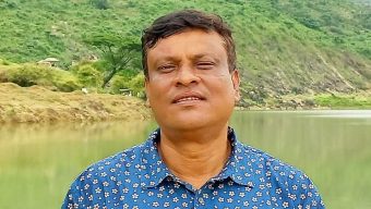 আলো ছড়ানো একটি নক্ষত্রের পতন  – মুহিত চৌধুরী