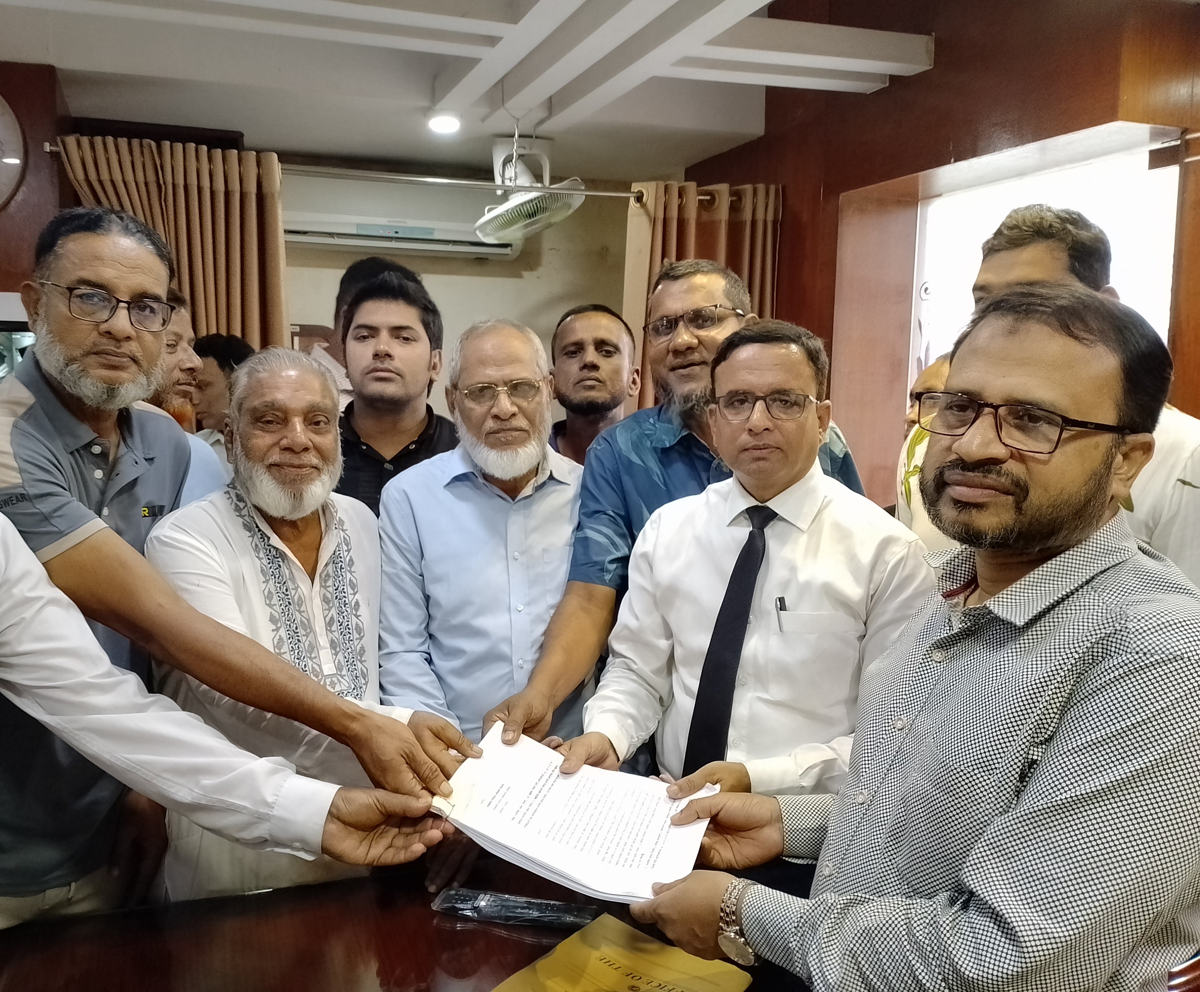 সিলেট সংসদীয় ১ আসেন বহাল রাখার দাবিতে ২৫, ২৬ ও ২৭নং ওয়ার্ডের স্মারকলিপি প্রদান