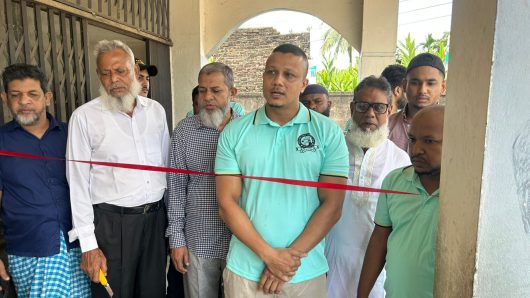 পাঠান পাড়া সমাজ কল্যাণ যুব সংস্থার উদ্যোগে ফ্রি চক্ষু সেবা প্রদান