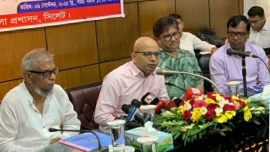 সিলেটে তথ্য-প্রযুক্তির আরও প্রসার ঘটাতে সবাইকে    এগিয়ে আসার আহ্বান জানিয়েছেন ফয়েজ আহমদ তৈয়্যব