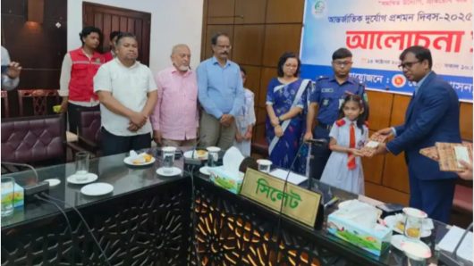 দুর্যোগ প্রশমনে সমন্বিতভাবে কাজ করতে হবে -জেলা প্রশাসক