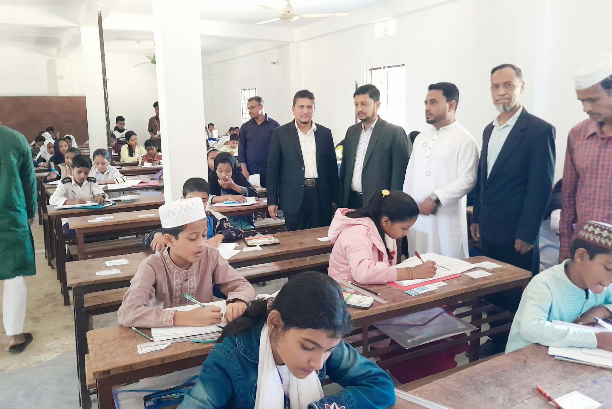 কানাইঘাটে ঢাকনাইল সমাজ উন্নয়ন সংস্থার মেধাভিত্তিক বৃত্তি পরীক্ষা অনুষ্ঠিত